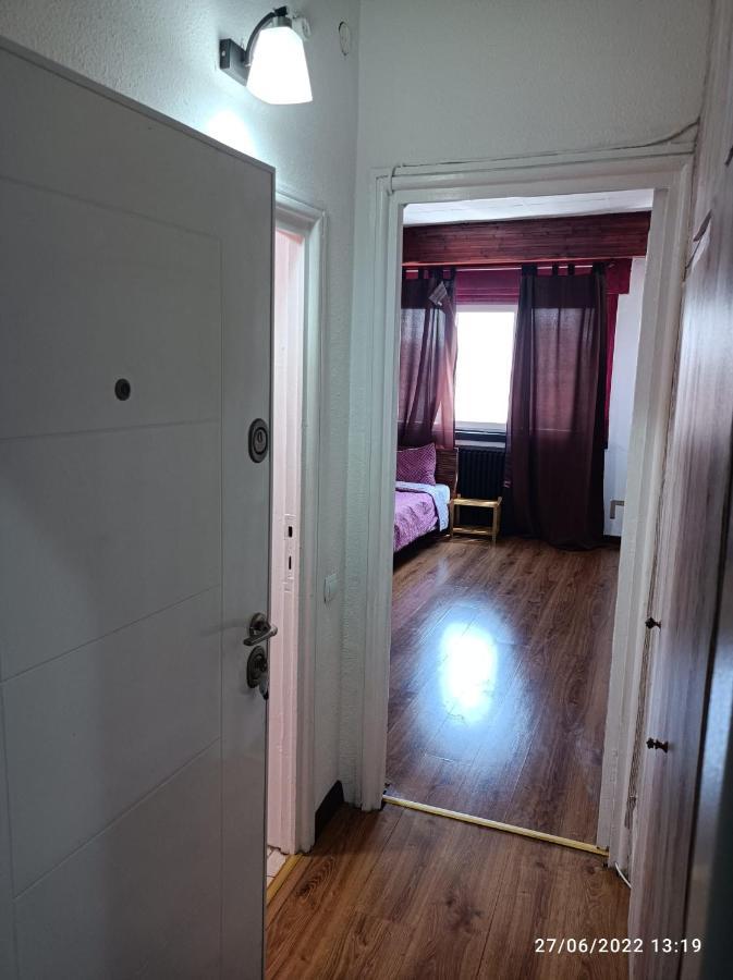 Sweet Central Apartment Bukarest Exterior foto